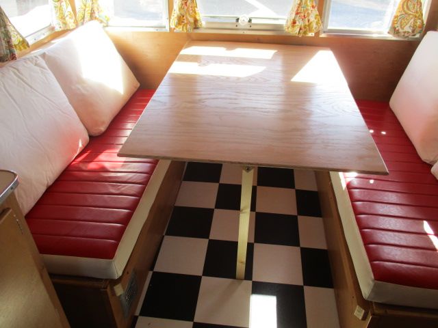 34491 - 17' 2015 Shasta Airflyte Image 9