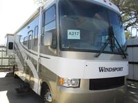 34795 - 37' 2006 Four Winds Windsport w/2 Slides Image 1