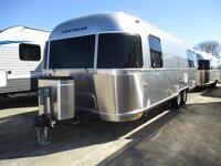 34857 - 28' 2014 Airstream Flying Cloud Image 1