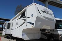34933 - 38' 2010 Crossroads Kingston w/4 Slides Image 1