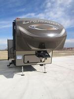 35085 - 32' 2014 Prime Time Crusader w/3 Slides Image 1