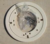 sealand mounting adapter kit 2/4 bolt white