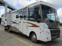 33203 - 35' 2008 Winnebago Sightseer w/2 Slides Image 1