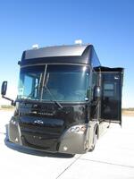 34398 - 42' 2008 Gulf Stream Tour Master 330hp Mercedes Benz w/2 Slides Image 1
