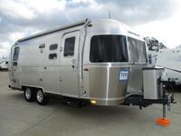 34922 - 23' 2016 Airstream Flying Cloud Image 1