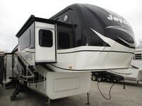 34978 - 40' 2015 Jayco Pinnacle w/5 Slides Image 1