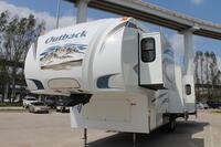 35182 - 36' 2011 Keystone Outback Sydney w/4 Slides Image 1
