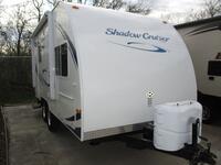 35200 - 19' 2010 Cruiser RV Shadow Cruiser w/Slide Image 1