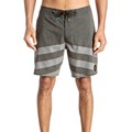 Quiksilver Men's Crypt Brigg 18" Beachshorts alt image view 2