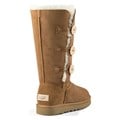 UGG Women&#39;s Bailey Button Triplet II Snow B