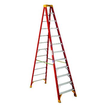 Werner 12 ft. H X 33.88 in. W Fiberglass Step Ladder Type IA 300 lb. cap.