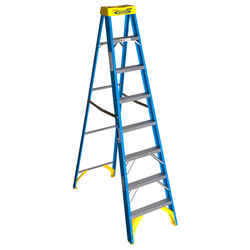 Werner 8 ft. H x 25 in. W Fiberglass Step Ladder 250 lb. Type I