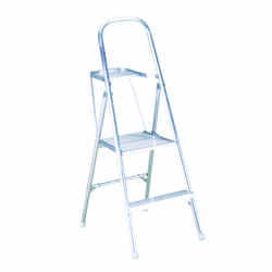 Werner 4 ft. H x 20 in. W Aluminum Type III 200 lb. Platform Ladder