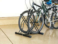 Racor 30 in. H x 22 in. L x 24 in. W Floor Bike Stand Steel
