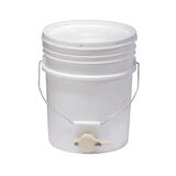 Little Giant 20 qt. Bee Bucket