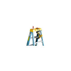 Werner 4 ft. H x 19 in. W Fiberglass Type I Step Ladder 250 lb.