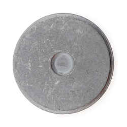 Master Magnetics .187 in. Ceramic Disc Magnets 0.7 lb. pull 1.05 MGOe Black 2 pc.