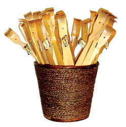 Gamut Gifts Health and Beauty Back Scratcher Bamboo 1 pk