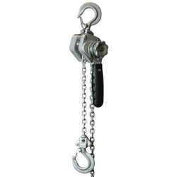 OZ Lifting Products Steel 500 lb. Lever Hoist