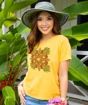 Quilted Bouquet - Pineapple Dyed Short Sleeve Scoop Neck T-Shirt