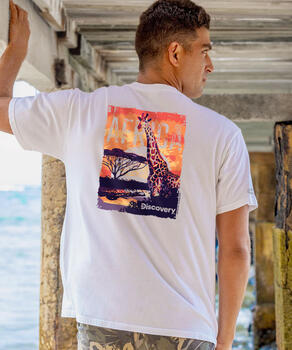 Discovery Channel Giraffe Sunset - White Short Sleeve Crewneck T-Shirt