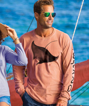 Wyland&reg; Manta Brushed - Chile Dyed Long Sleeve Crewneck T-Shirt