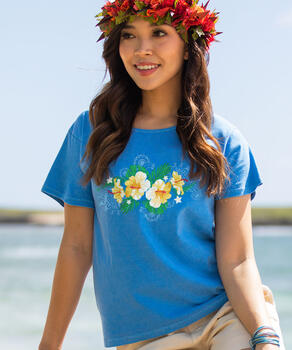 Hibiscus Lei Po'o - Blue Hawaii Dyed Short Sleeve Scoop Neck T-Shirt