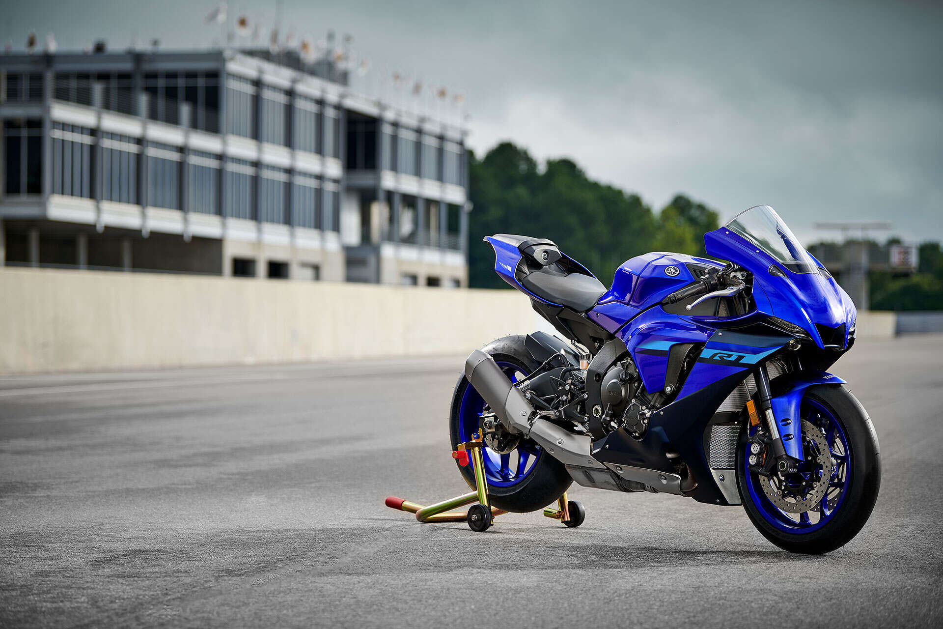 2024 YZF R1 Yamaha Motor Canada