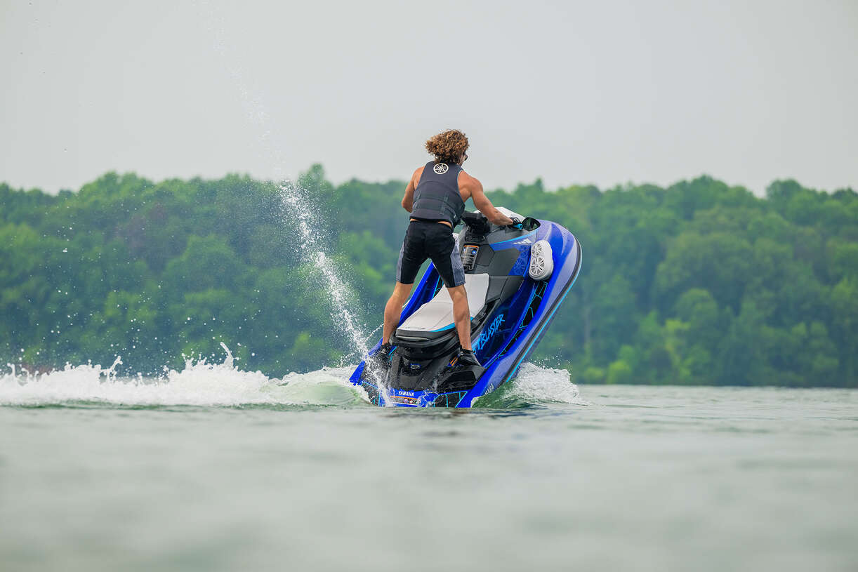 BRAVE THE WAVE 2022!(STAND UP JET SKI RACING!) 