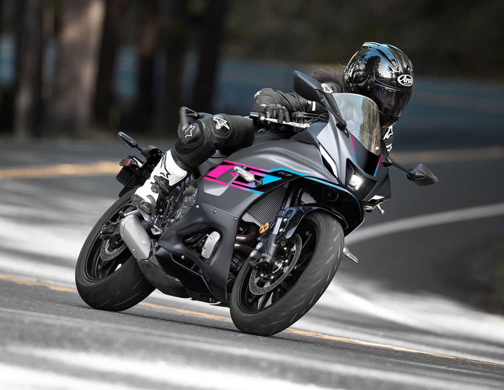 Action image of 2024 YZF-R7